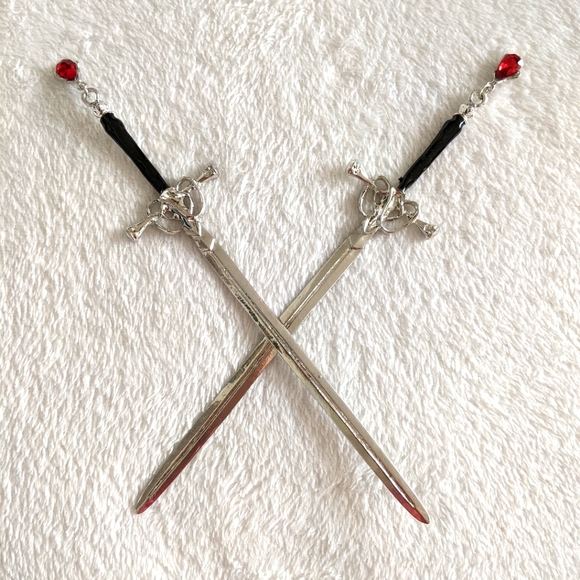 Jewelry - Sword Hairpins Set